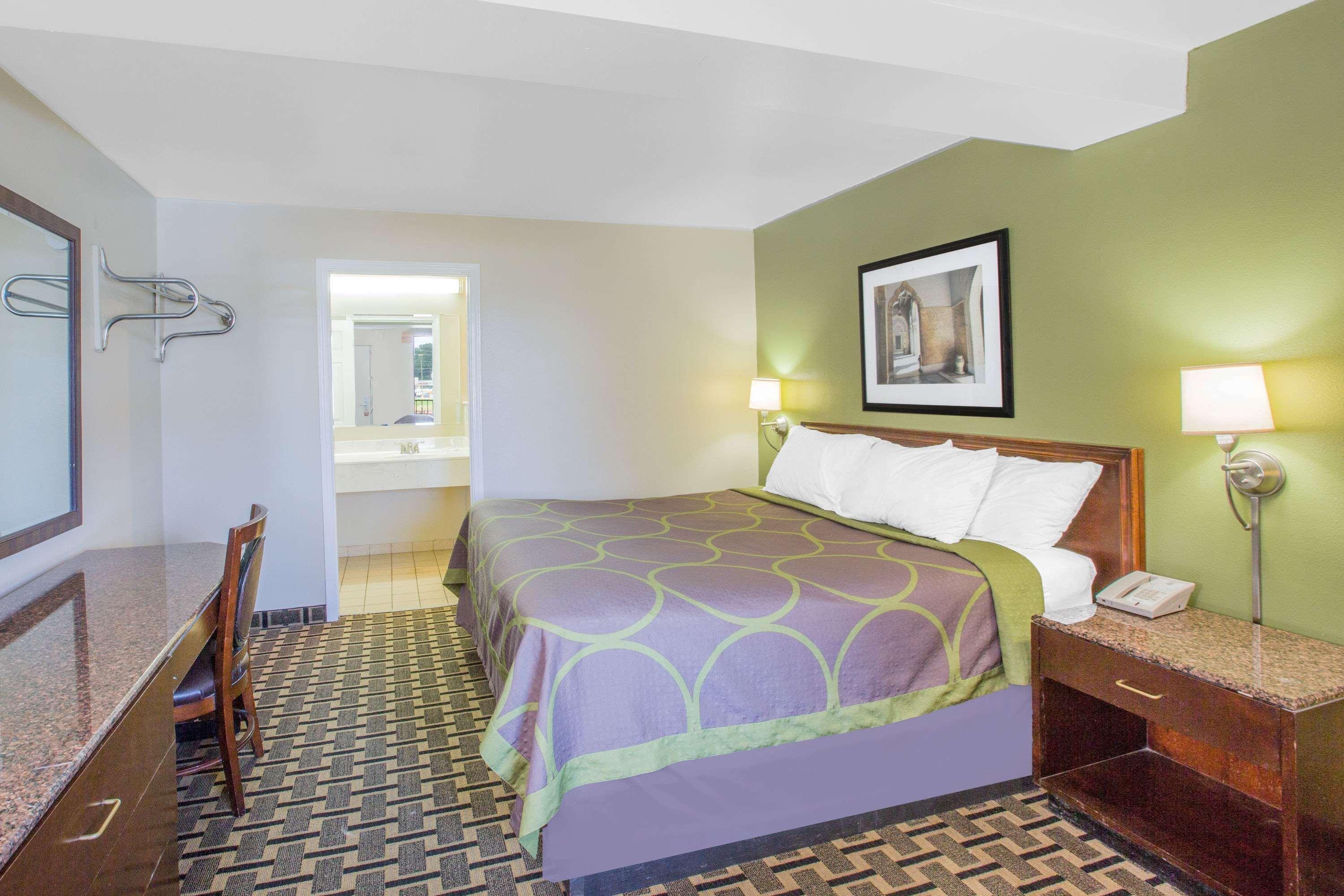 Super 8 By Wyndham Jasper Hotel Екстериор снимка