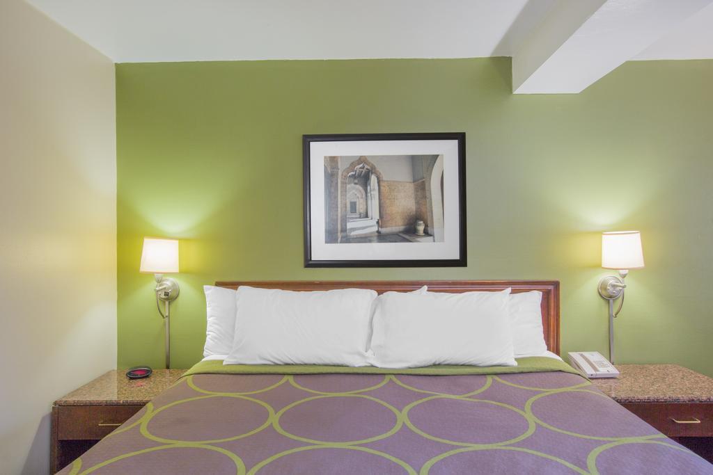 Super 8 By Wyndham Jasper Hotel Екстериор снимка